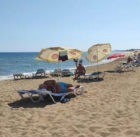 Royal Sun Sitesi Appartamento Trikomo